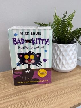NWT Bad Kitty's Purrfect Boxed Set by Nick Bruel Kids Reading Book gift